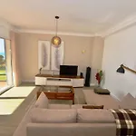 Casa Do Facho * Сан-Мартинью-ду-Порту